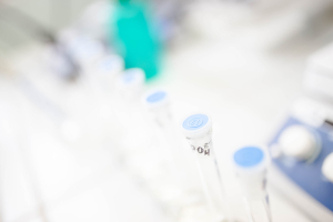 Laboratorija pusotru nedēļu nesniegs maksas pakalpojumus